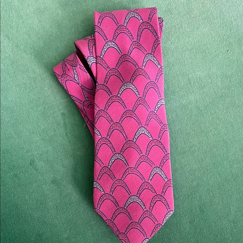 Valentino Fuchsia and Gray Arch Design Tie